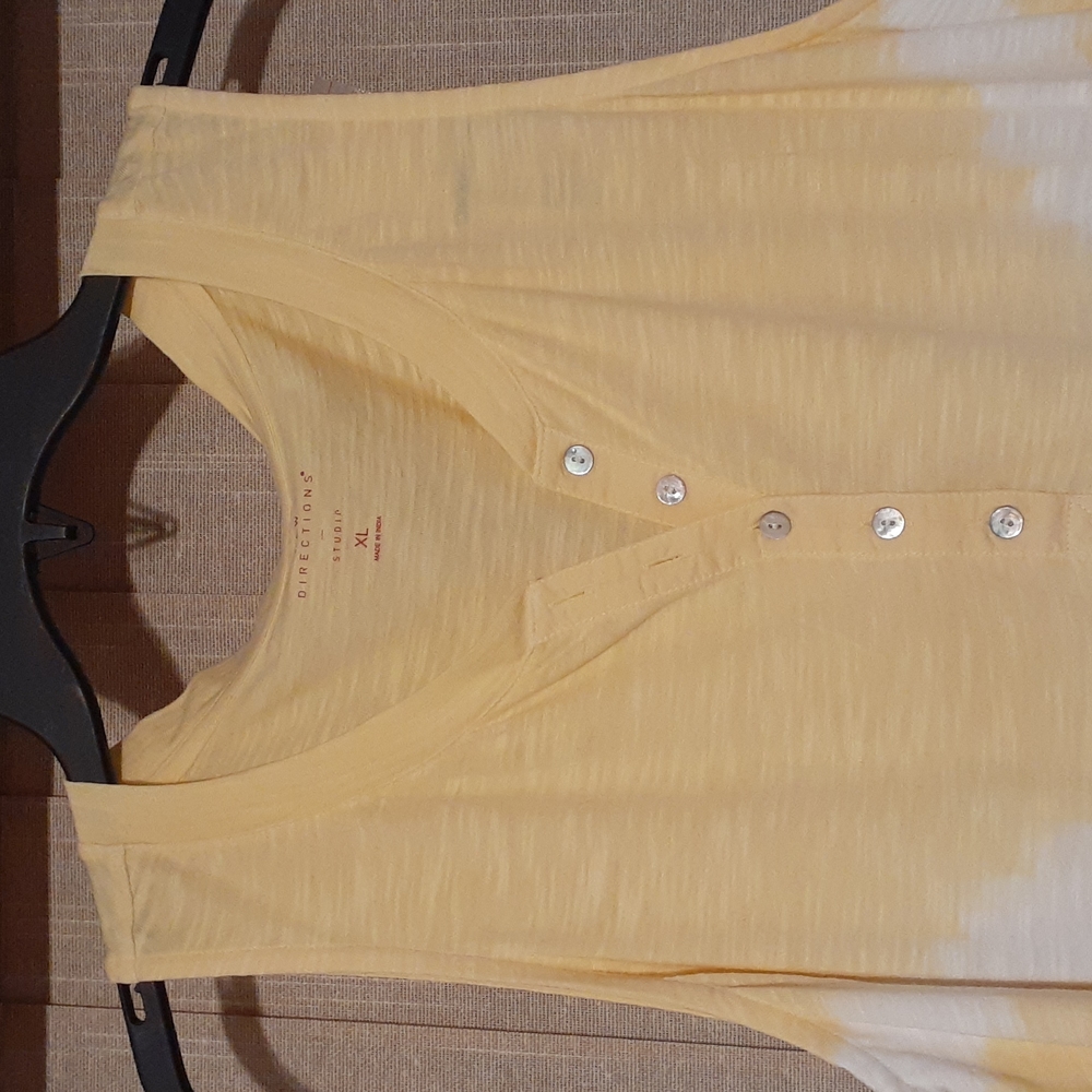 Sleeveless dress